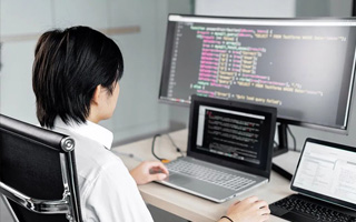 嘉峪关 ,php声明和调用变量的符号是什么？
